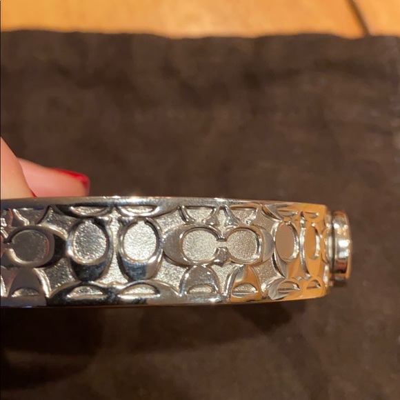 Coach silver bangle - Picture 6 of 6